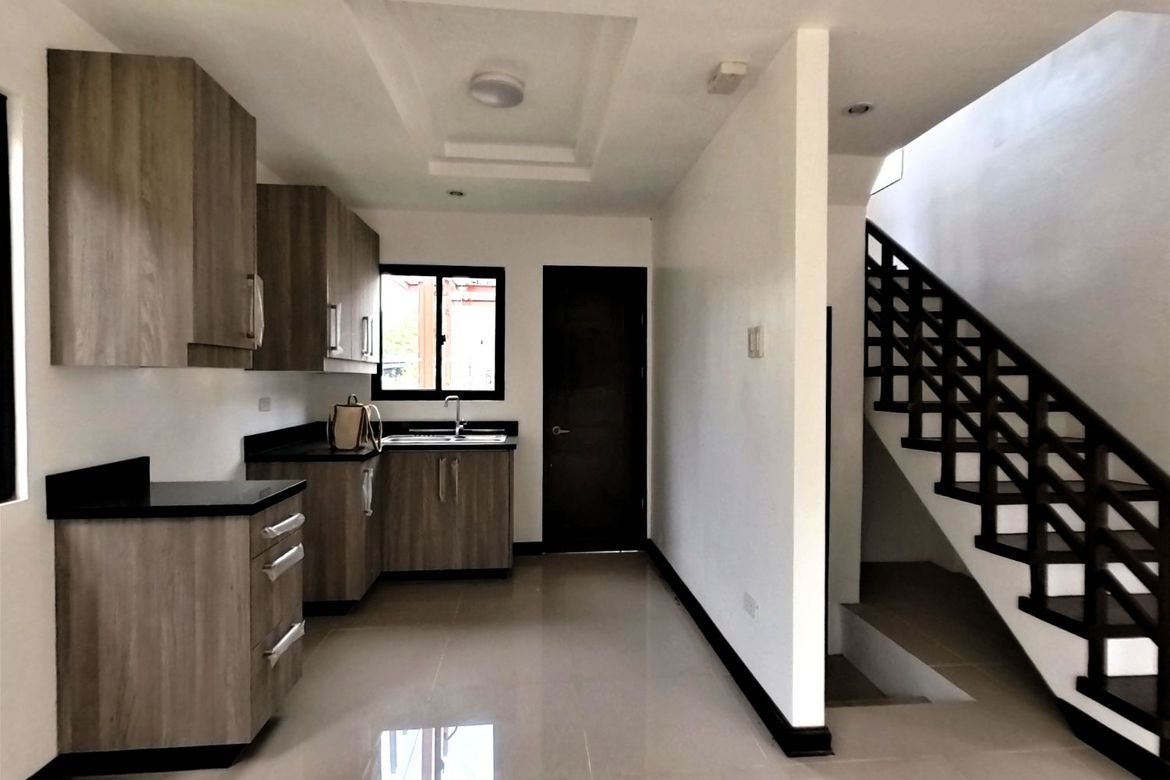 3 Bedroom House for Rent in Ma-A, Davao City, Davao del Sur photo 2