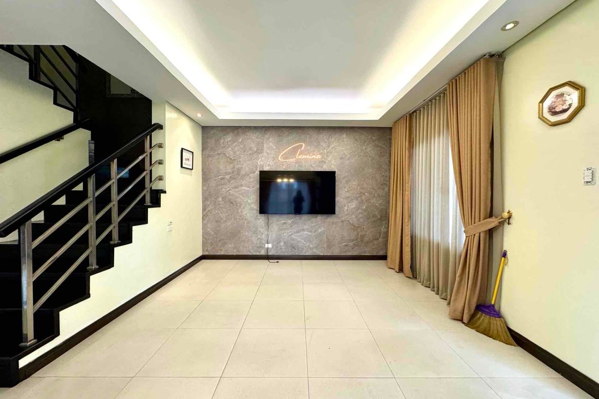 3 Bedroom House for Rent in Mampalasan, Biñan, Laguna