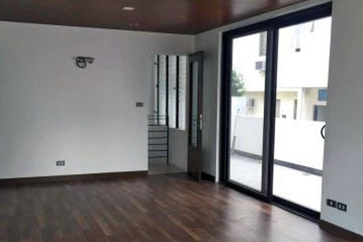 3 Bedroom House for Rent in McKinley Hill Village, McKinley Hill, Taguig, Metro Manila photo 2