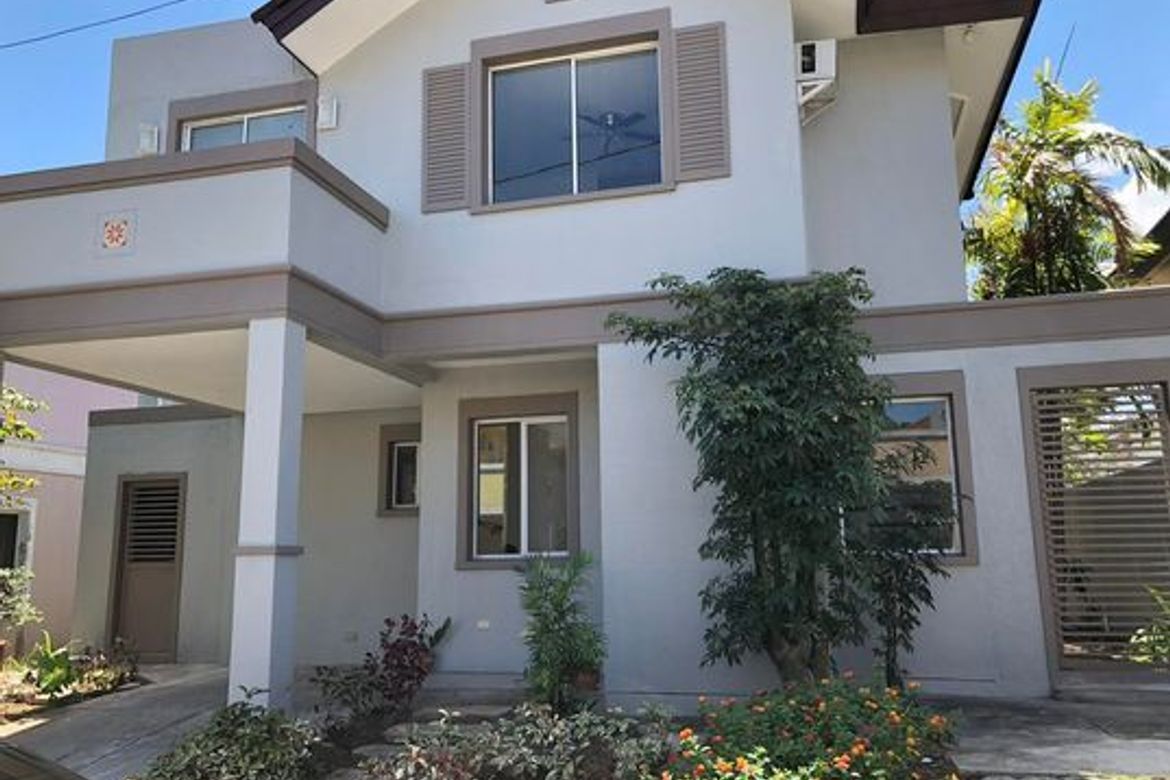 3 Bedroom House for Rent in Molino IV, Bacoor, Cavite photo 2