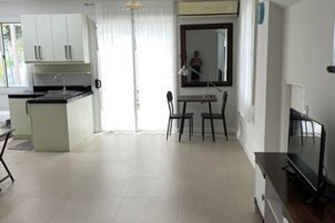 3 Bedroom House for Rent in Molino IV, Bacoor, Cavite photo 6
