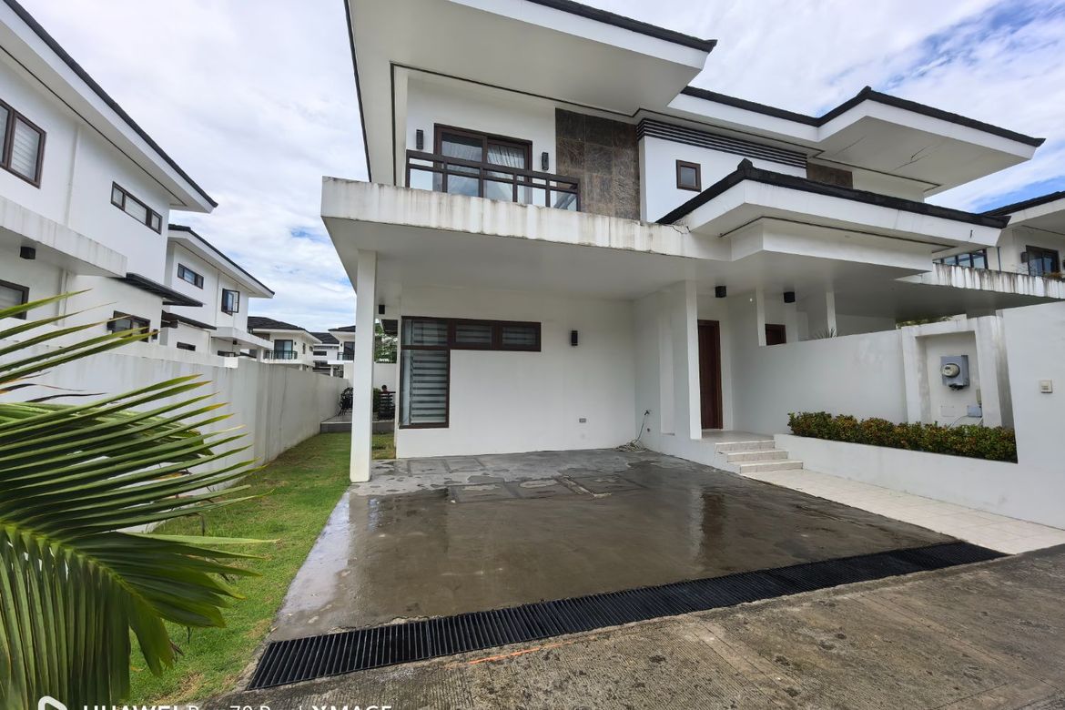 3 Bedroom House for Rent in Pristina North Residences, Bacayan, Cebu City, Cebu photo 2