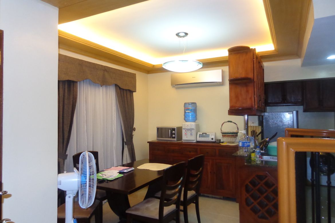 3 Bedroom House for Rent in Santo Domingo, Santa Rosa, Laguna photo 2