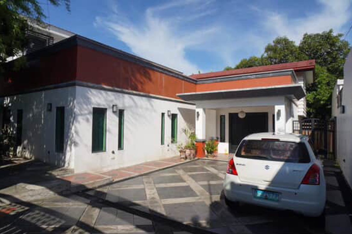 3 Bedroom House for Sale in Alabang, Muntinlupa, Metro Manila – photo 2