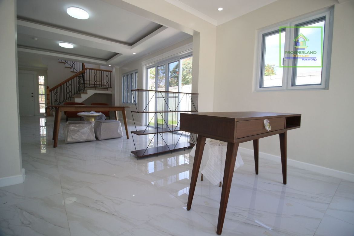 3 Bedroom House for Sale in Almanza Dos, Las Piñas, Metro Manila – photo 4