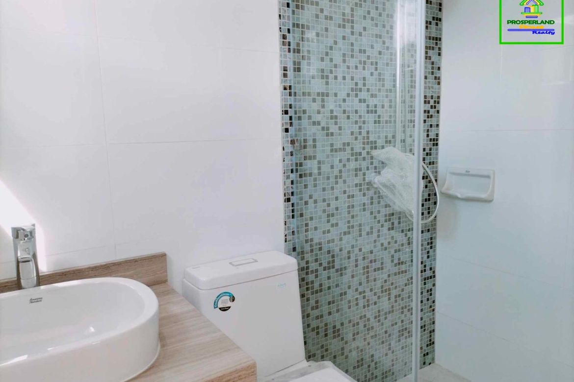 3 Bedroom House for Sale in Almanza Dos, Las Piñas, Metro Manila