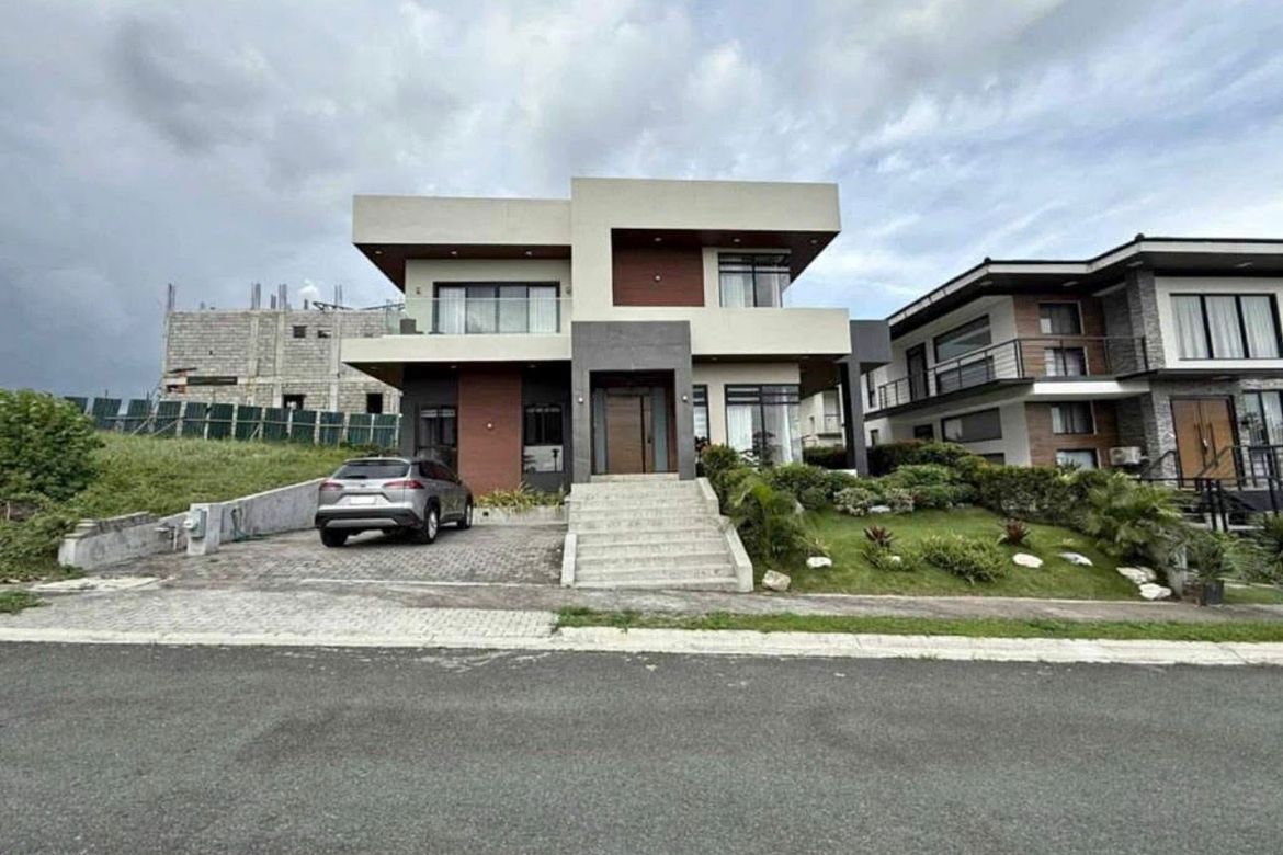 3 Bedroom House for Sale in Aya, Talisay, Batangas