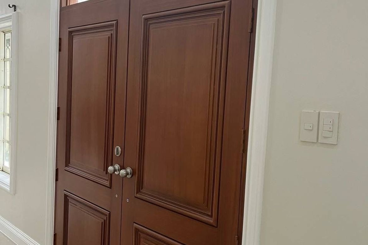3 Bedroom House for Sale in Ayala Alabang Village, New Alabang Village, Muntinlupa, Metro Manila – photo 3