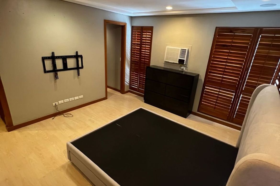 3 Bedroom House for Sale in Bagong Lipunan Ng Crame, Quezon City, Metro Manila near MRT-3 Araneta Center-Cubao – photo 4