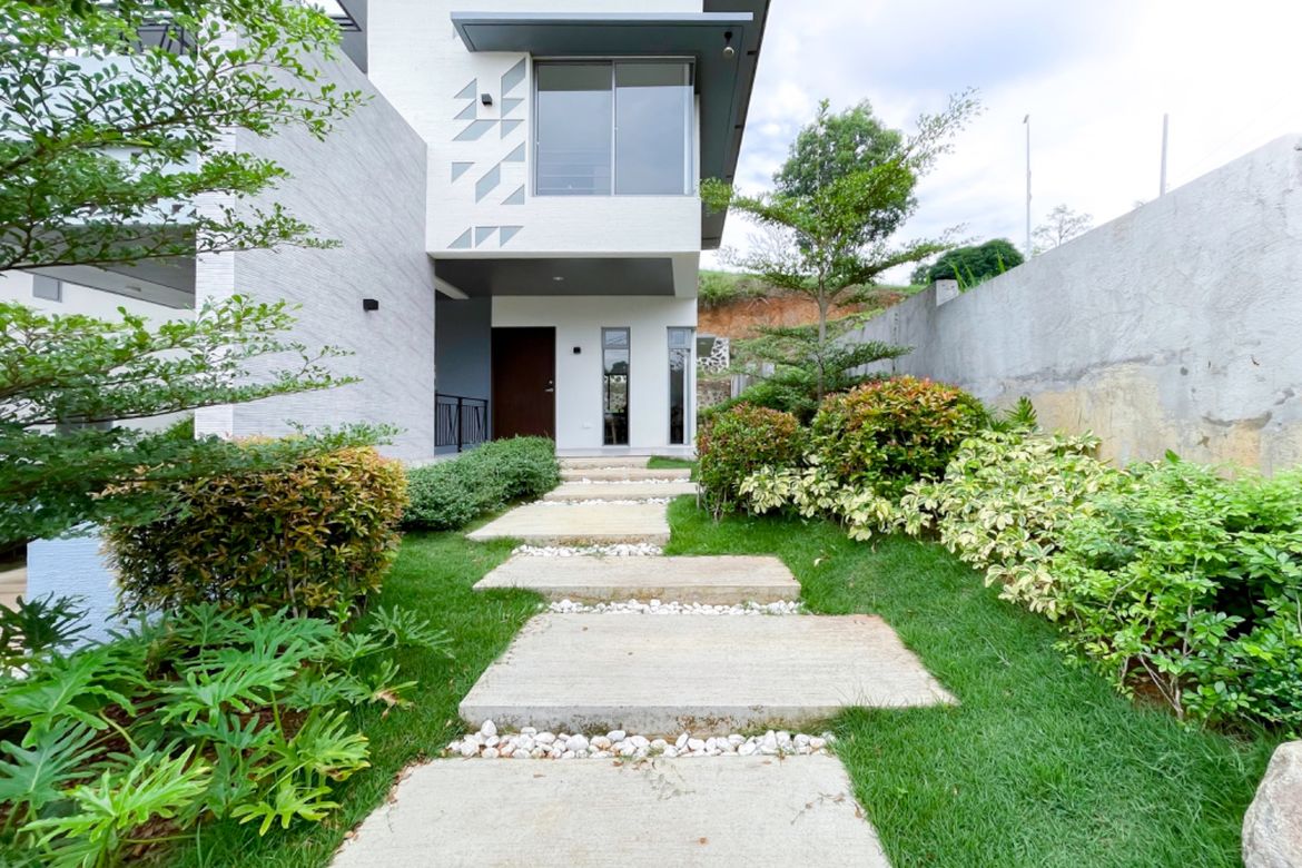 3 Bedroom House for Sale in Bagong Nayon, Antipolo, Rizal