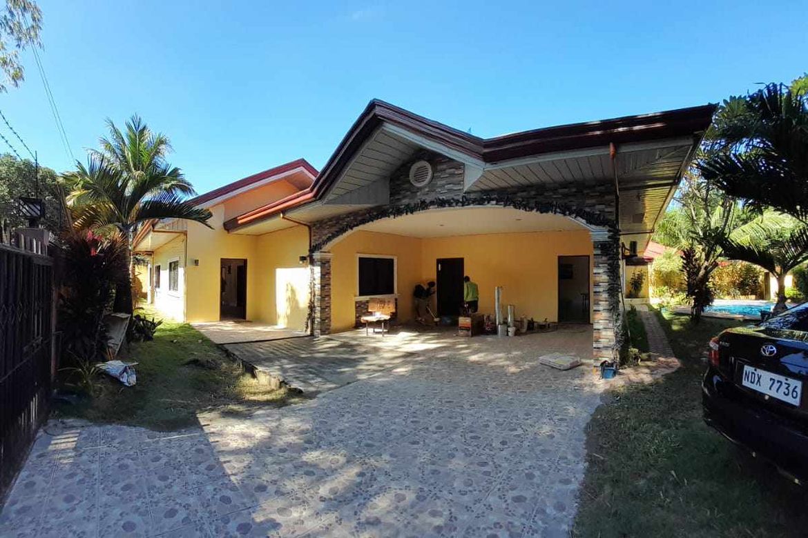 3 Bedroom House for Sale in Banilad, Bacong, Negros Oriental