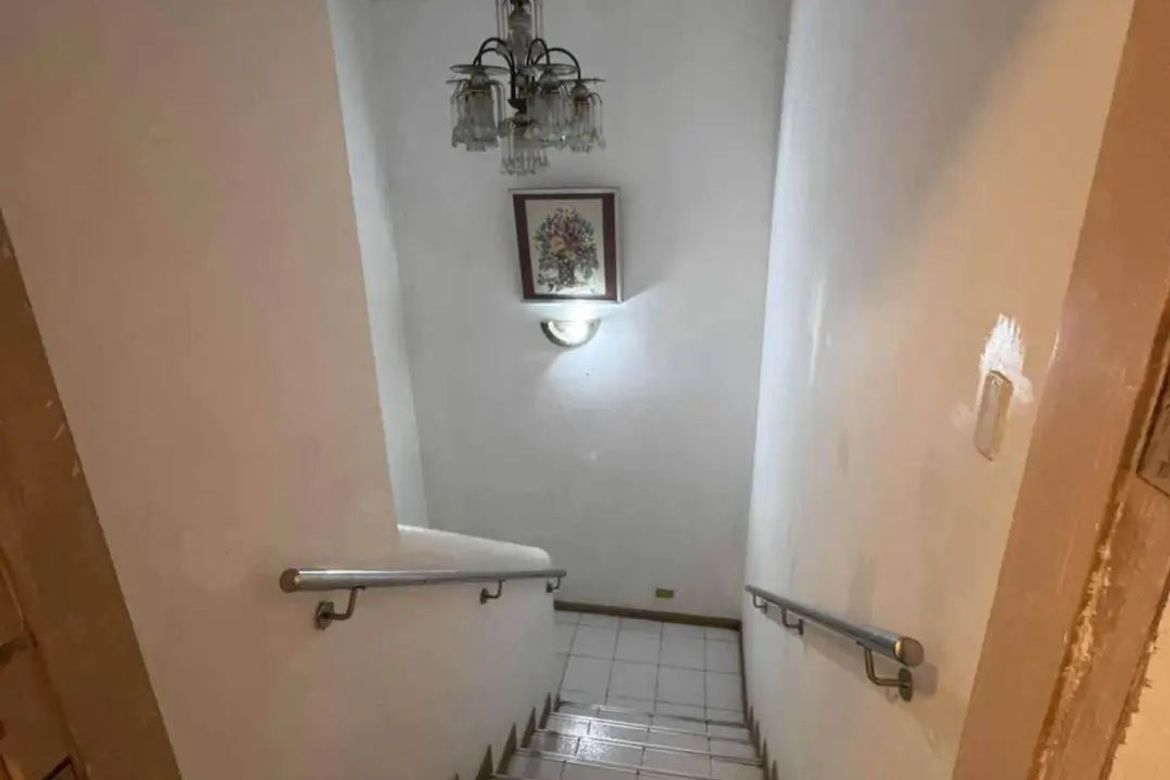 3 Bedroom House for Sale in Barangay 112, Pasay, Metro Manila near MRT-3 Taft Avenue – photo 2