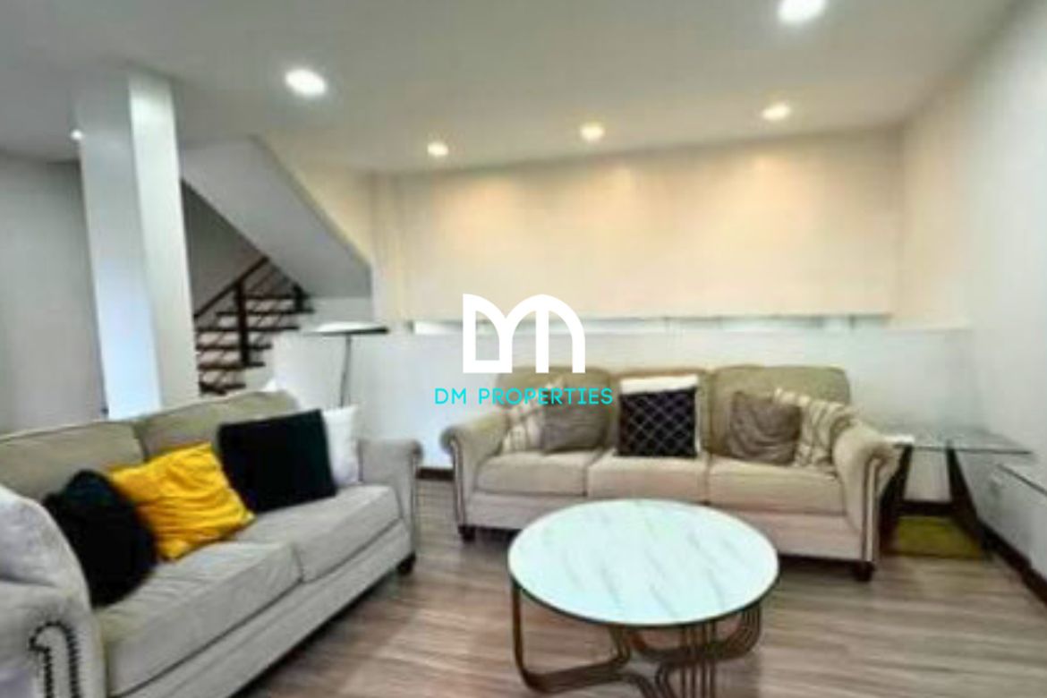 3 Bedroom House for Sale in Barangay 23, Pasay, Metro Manila near LRT-1 Gil Puyat