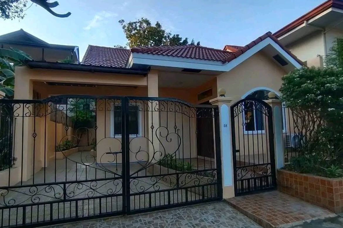 3 Bedroom House for Sale in Basak, Lapu-Lapu, Cebu