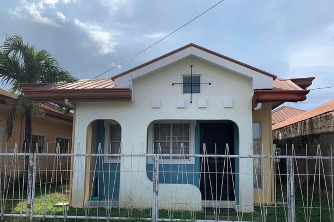 3 Bedroom House for Sale in Basak, Lapu-Lapu, Cebu