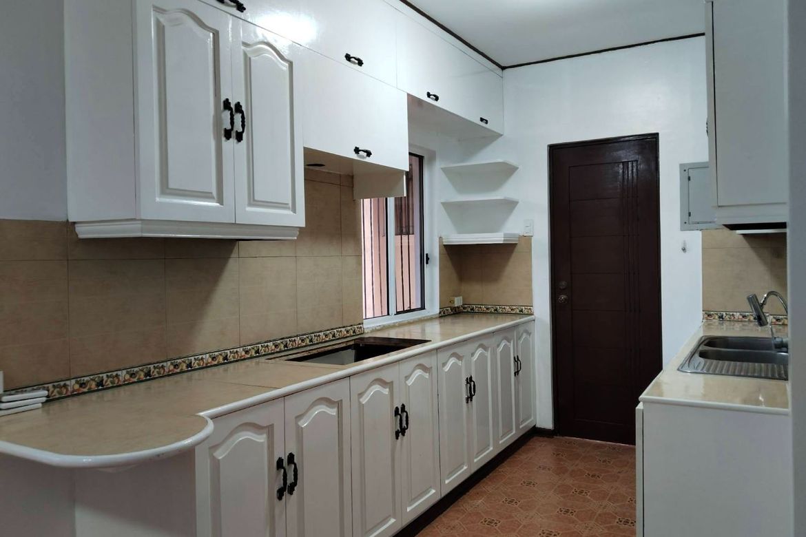 3 Bedroom House for Sale in Basak, Lapu-Lapu, Cebu – photo 8