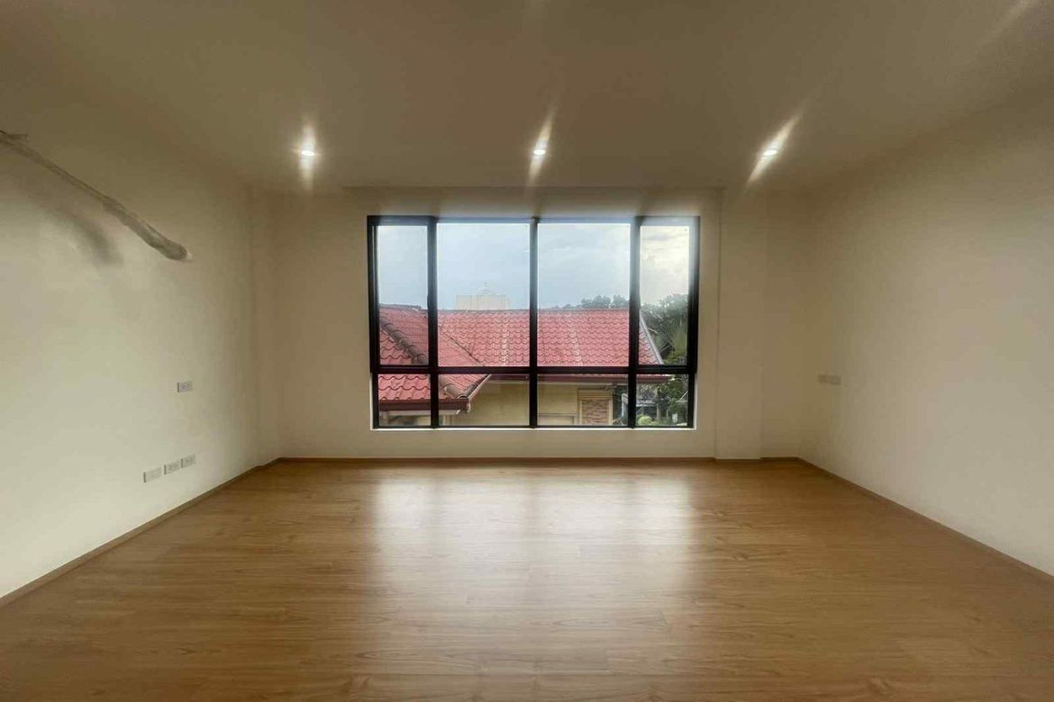 3 Bedroom House for Sale in Batasan Hills, Quezon City, Metro Manila – photo 4