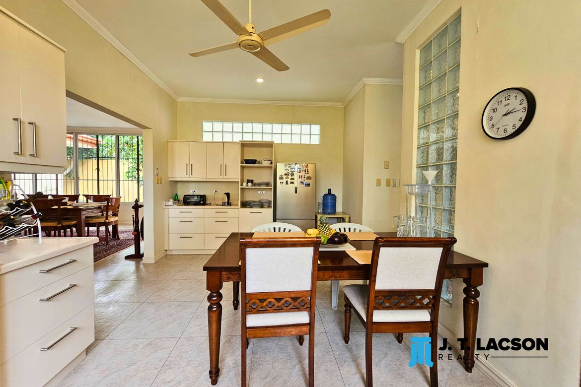 3 Bedroom House for Sale in Batinguel, Dumaguete, Negros Oriental – photo 8