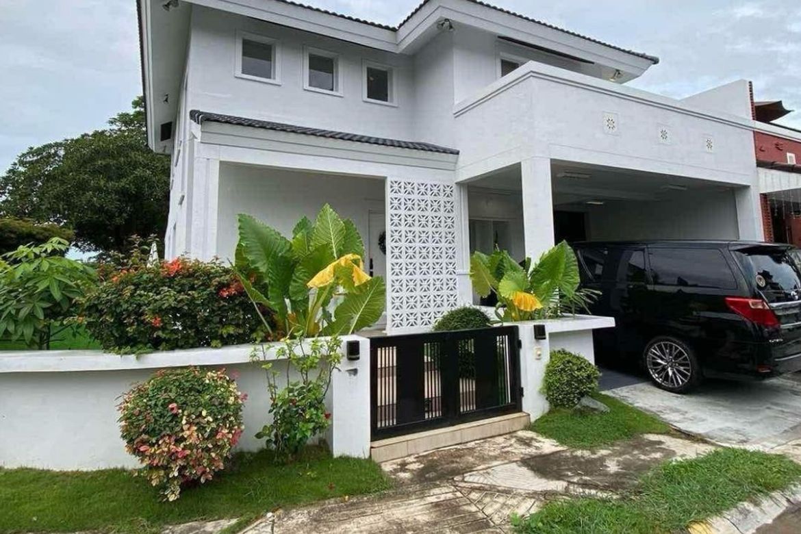 3 Bedroom House for Sale in Bayanan, Bacoor, Cavite