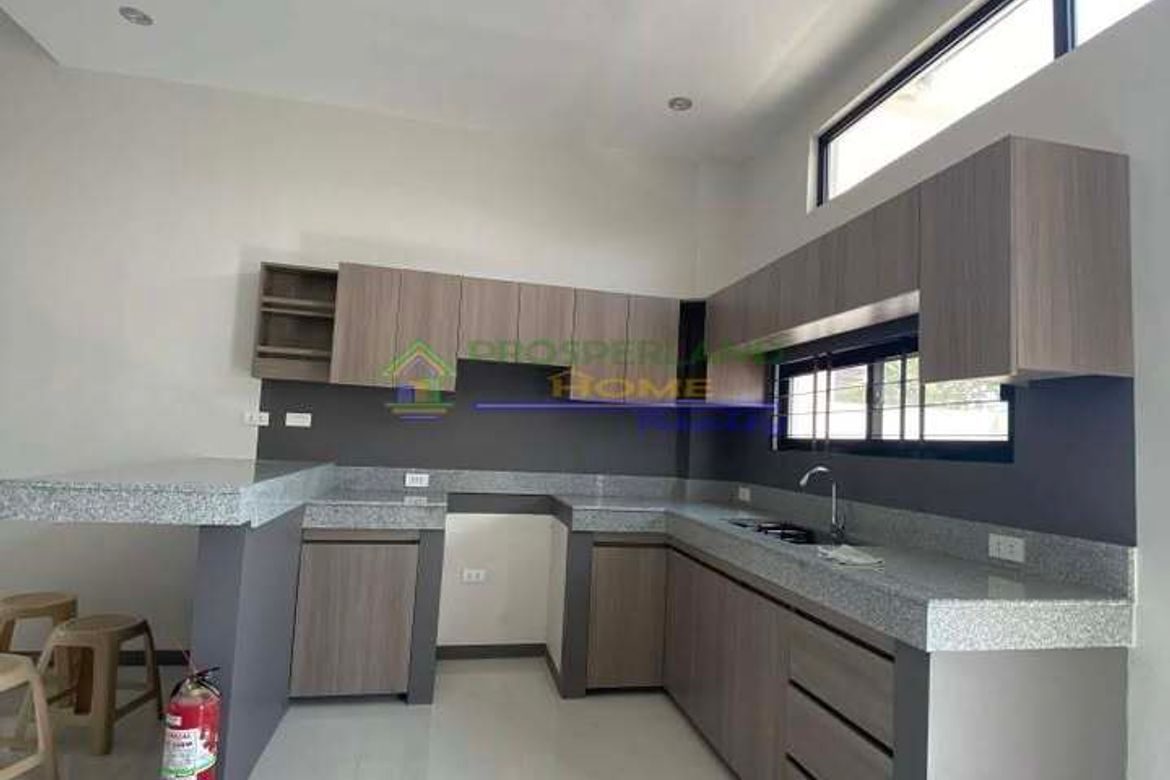 3 Bedroom House for Sale in Bayanan, Bacoor, Cavite – photo 2