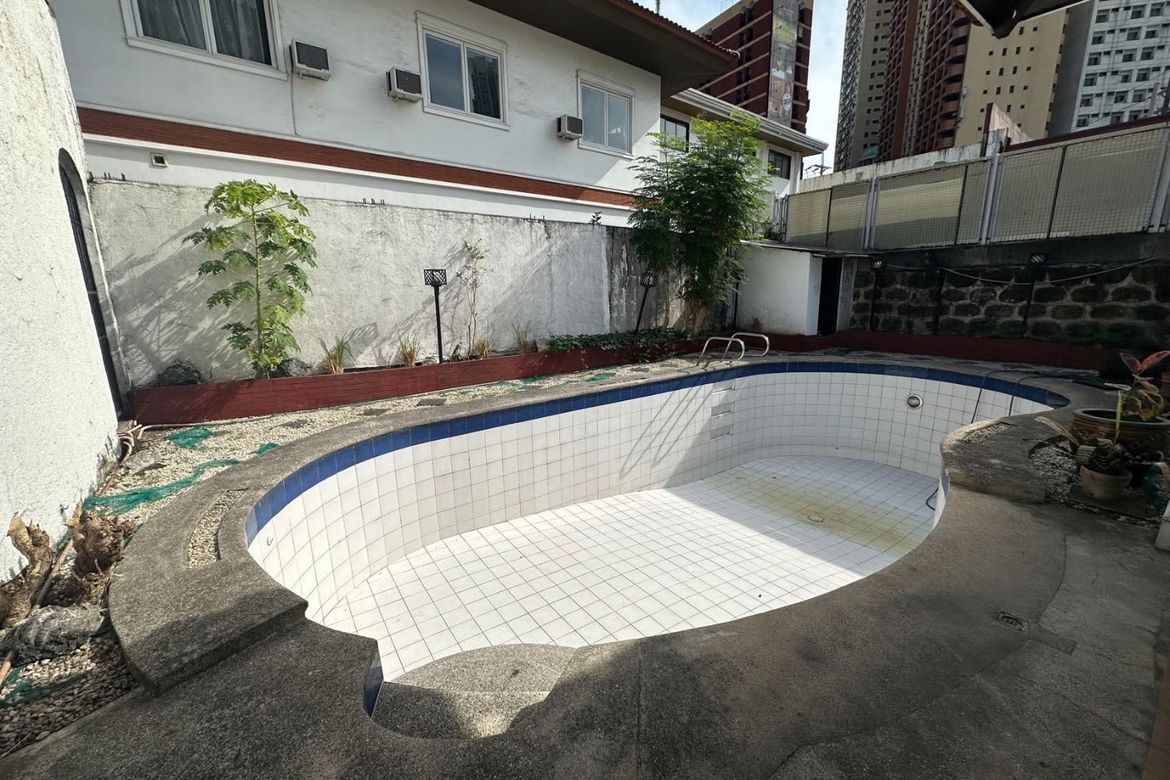 3 Bedroom House for Sale in Bel-Air, Makati, Metro Manila – photo 2