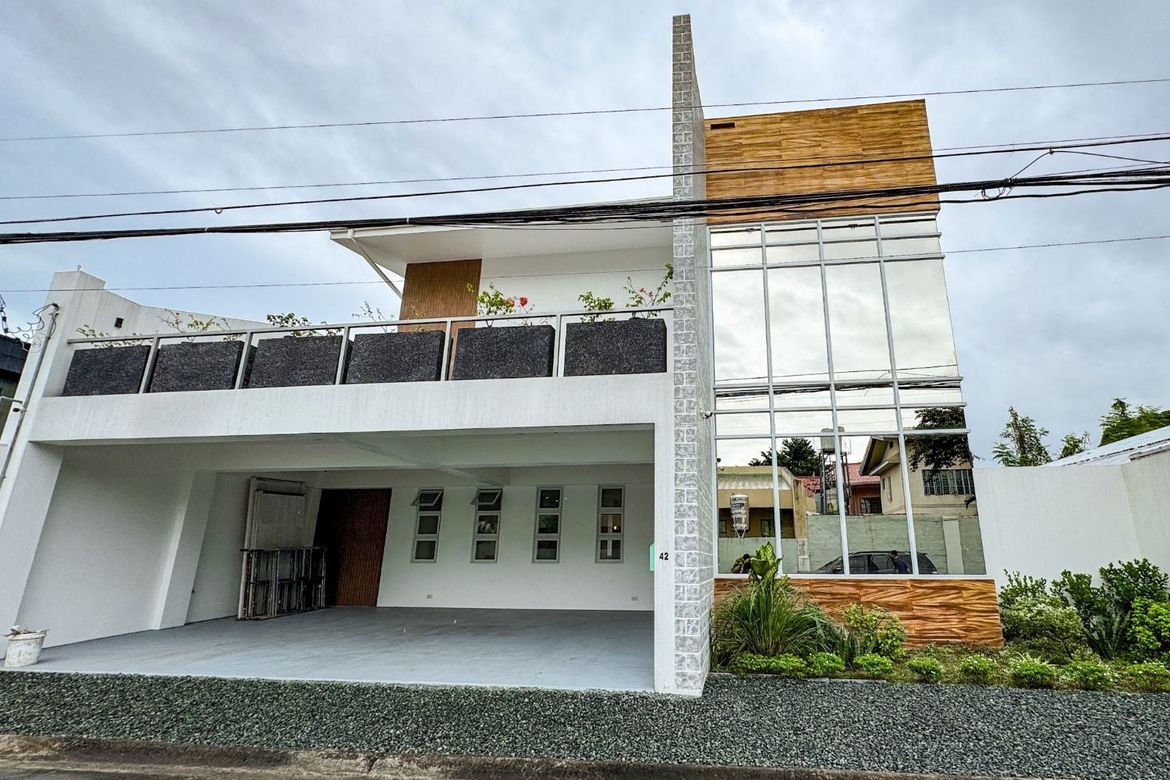 3 Bedroom House for Sale in BF Homes Executive Village, Almanza Uno, Las Piñas, Metro Manila – photo 2