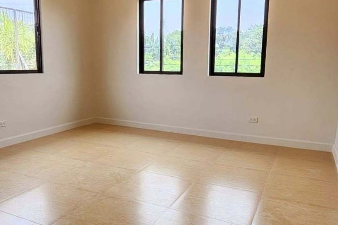 3 Bedroom House for Sale in BF Resort, Las Piñas, Metro Manila – photo 4