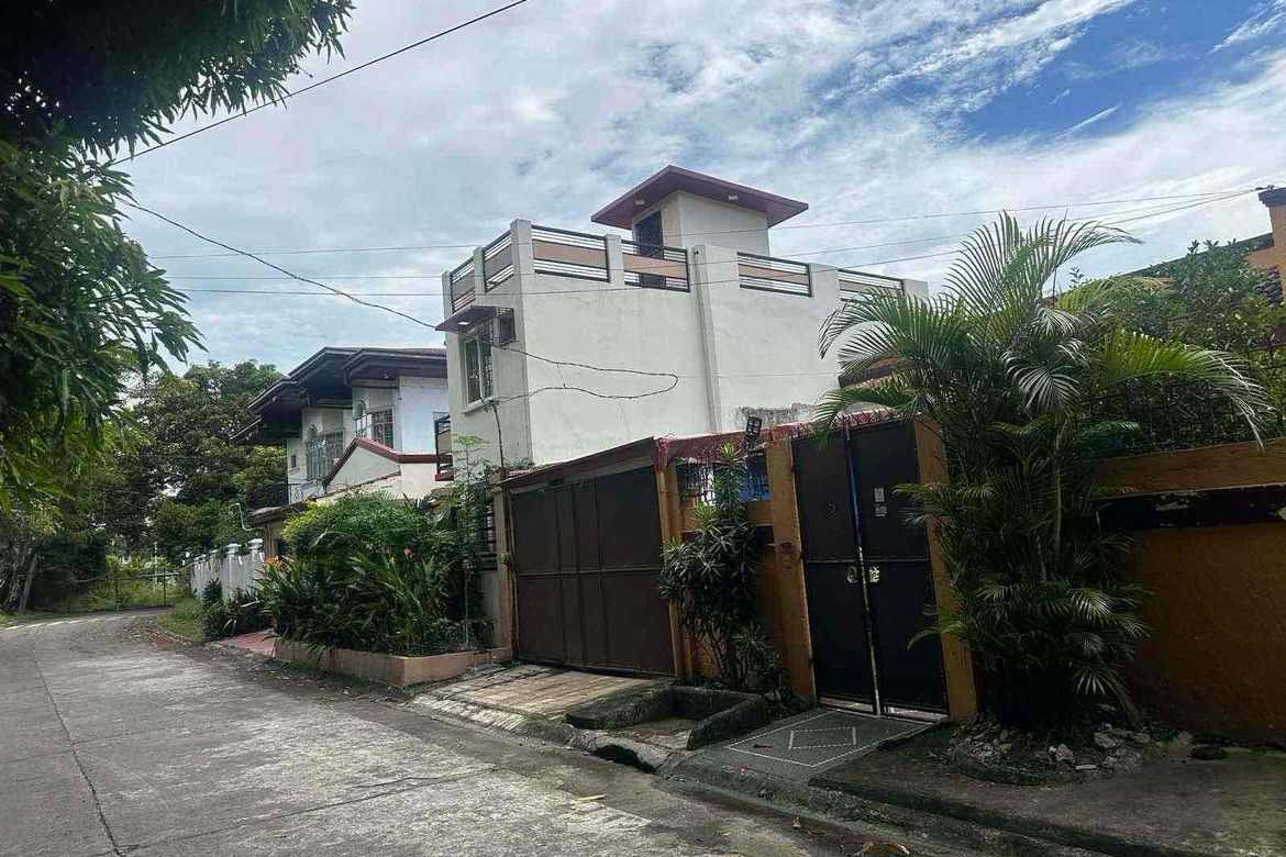 3 Bedroom House for Sale in BF Resort, Las Piñas, Metro Manila – photo 3