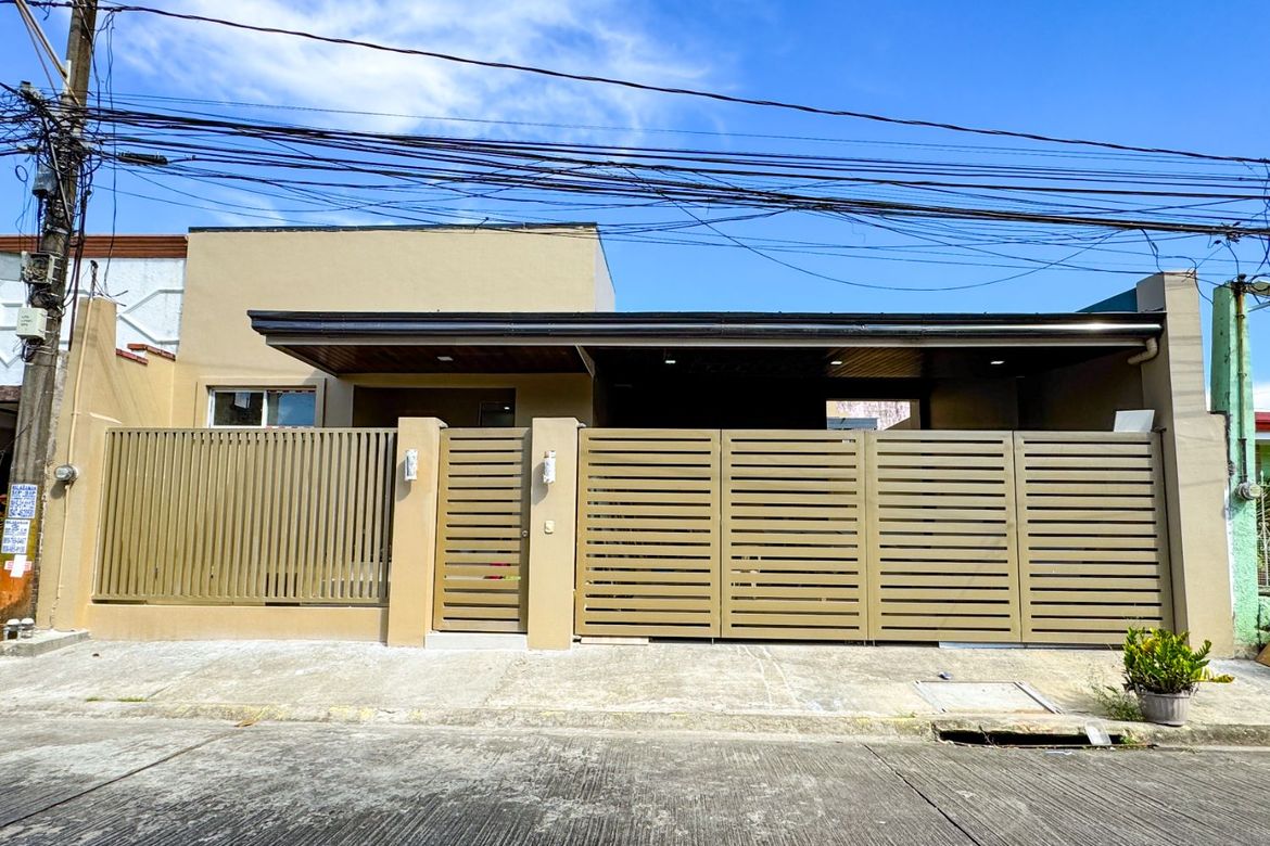 3 Bedroom House for Sale in BF Resort Village, Talon Dos, Las Piñas, Metro Manila
