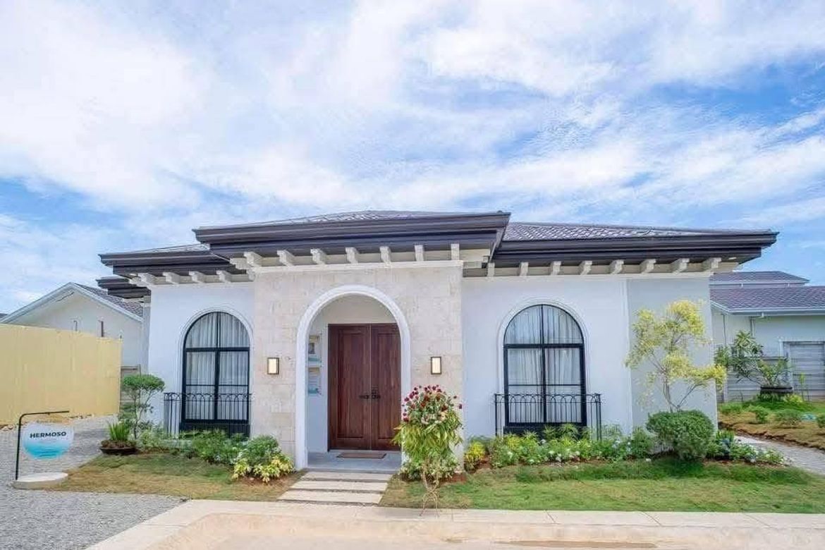 3 Bedroom House for Sale in Biking, Dauis, Bohol