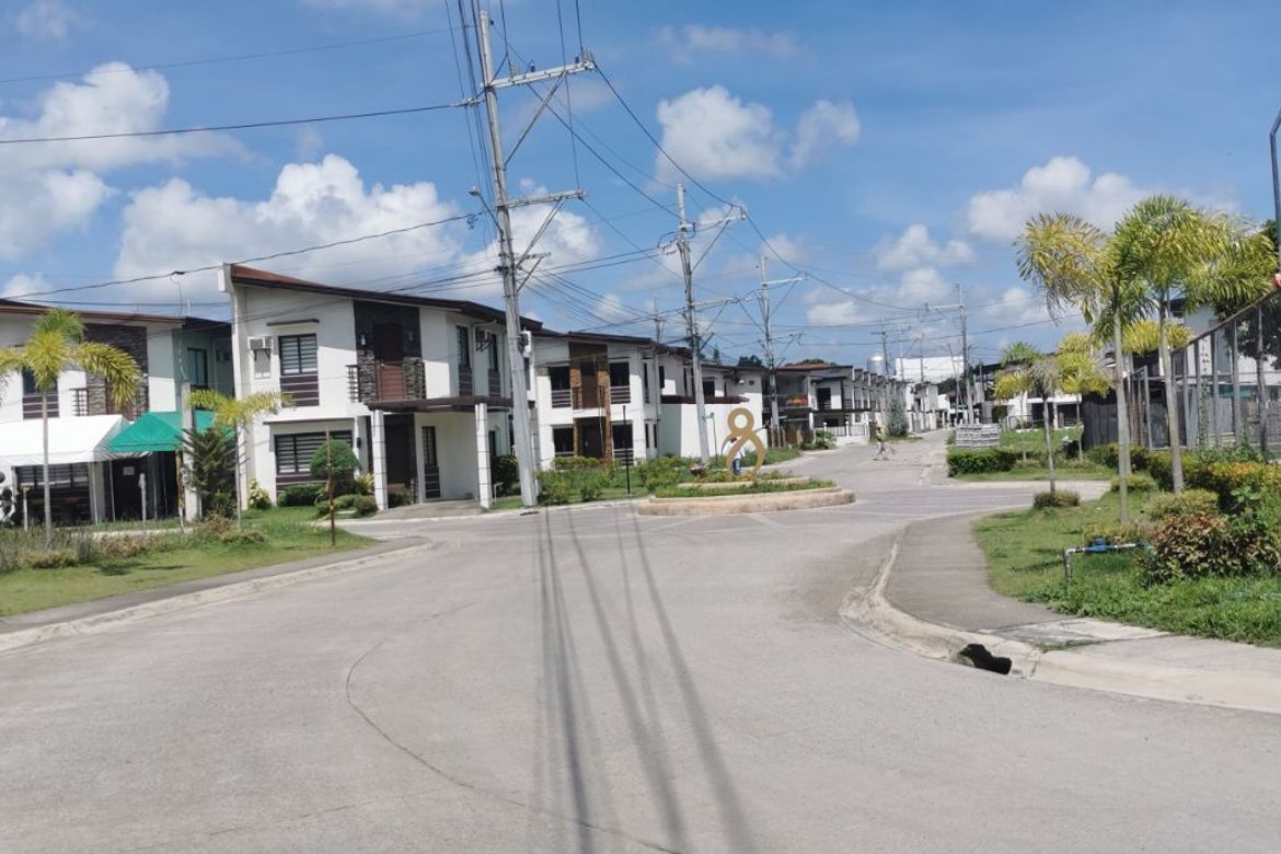 3 Bedroom House for Sale in Bungahan, Biñan, Laguna