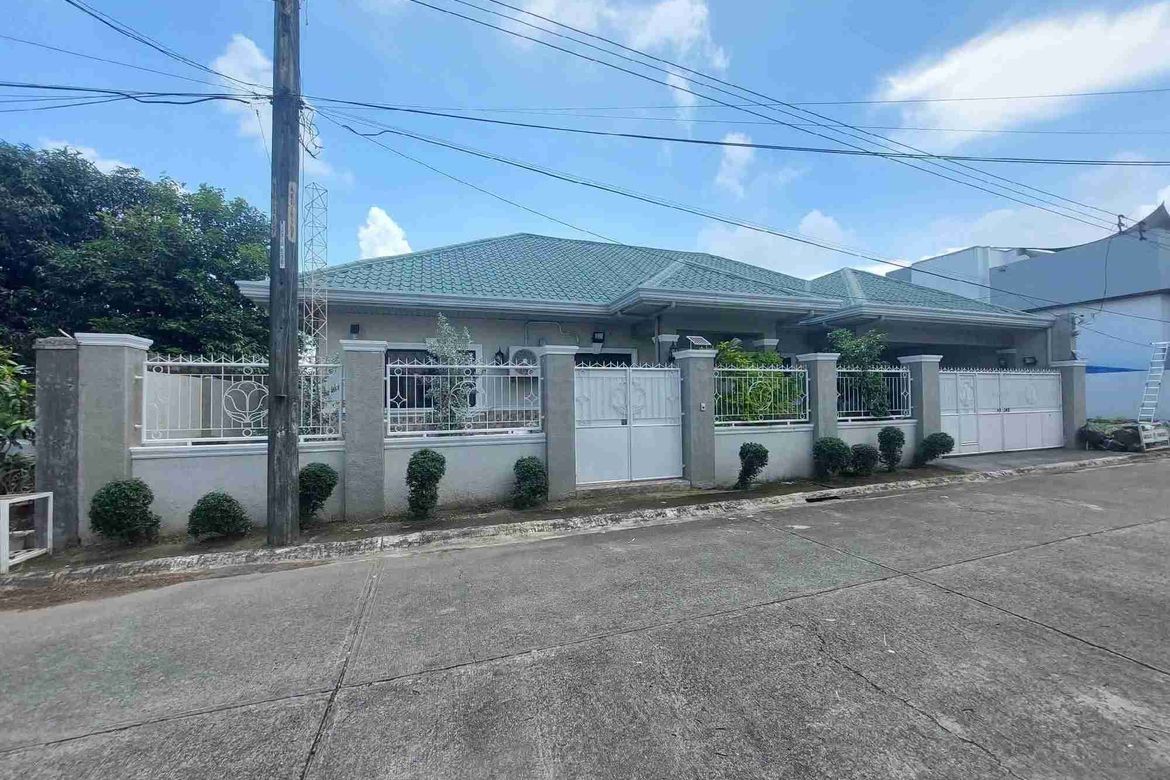3 Bedroom House for Sale in Capaya, Angeles, Pampanga
