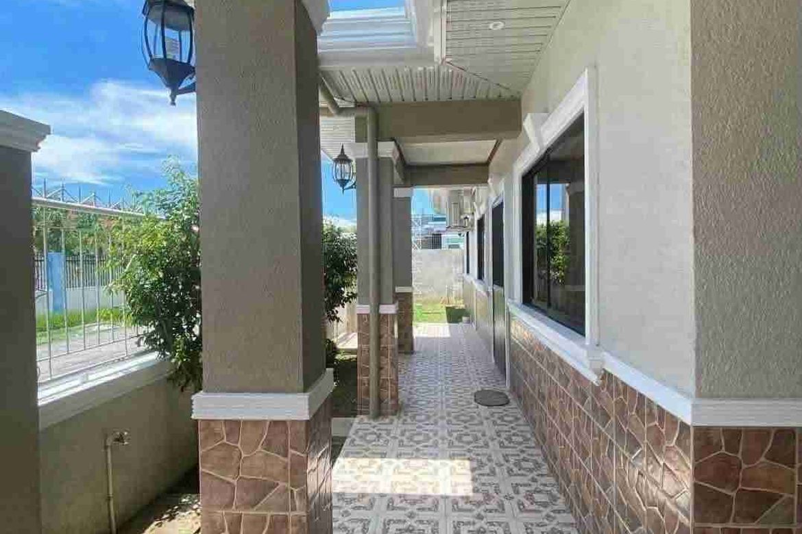3 Bedroom House for Sale in Capaya, Angeles, Pampanga – photo 2