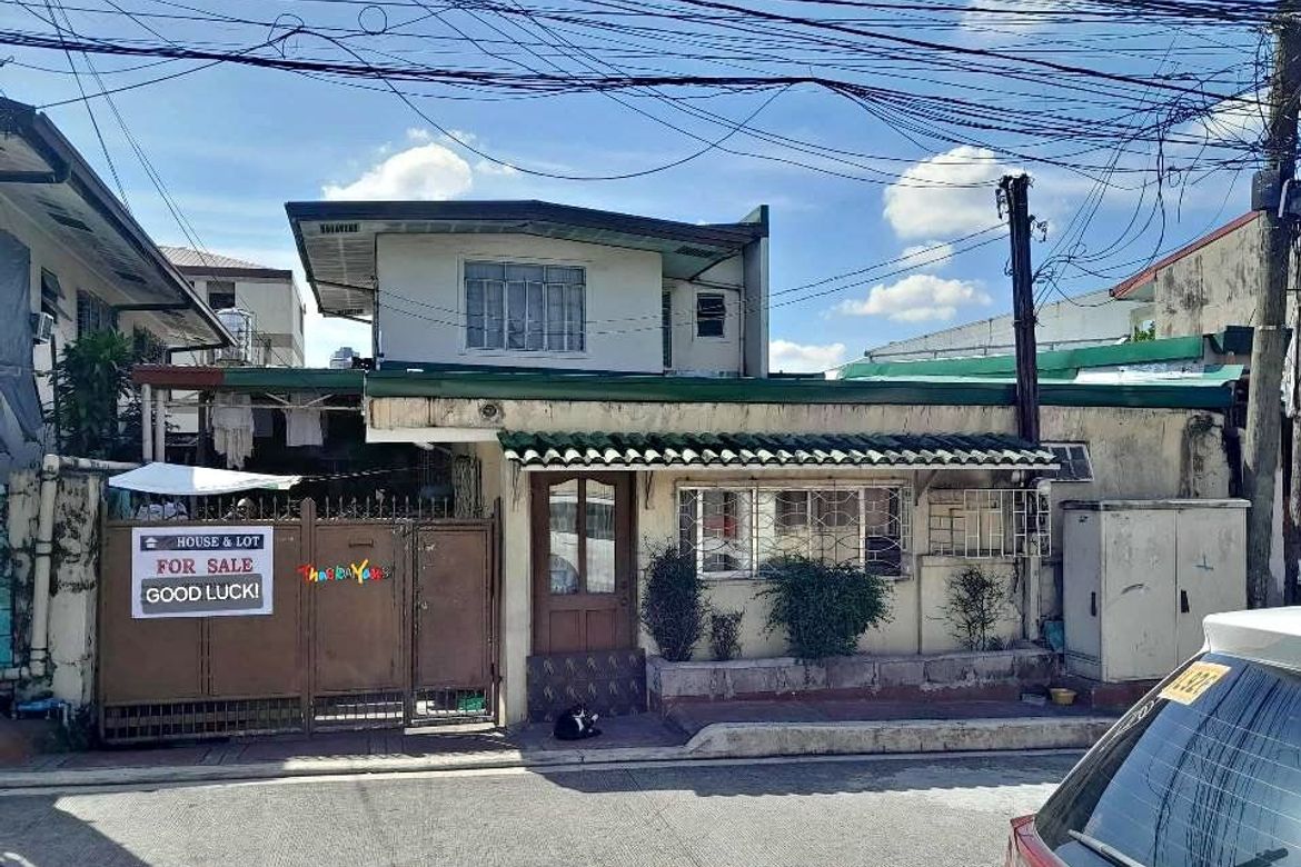 3 Bedroom House for Sale in Central, Quezon City, Metro Manila