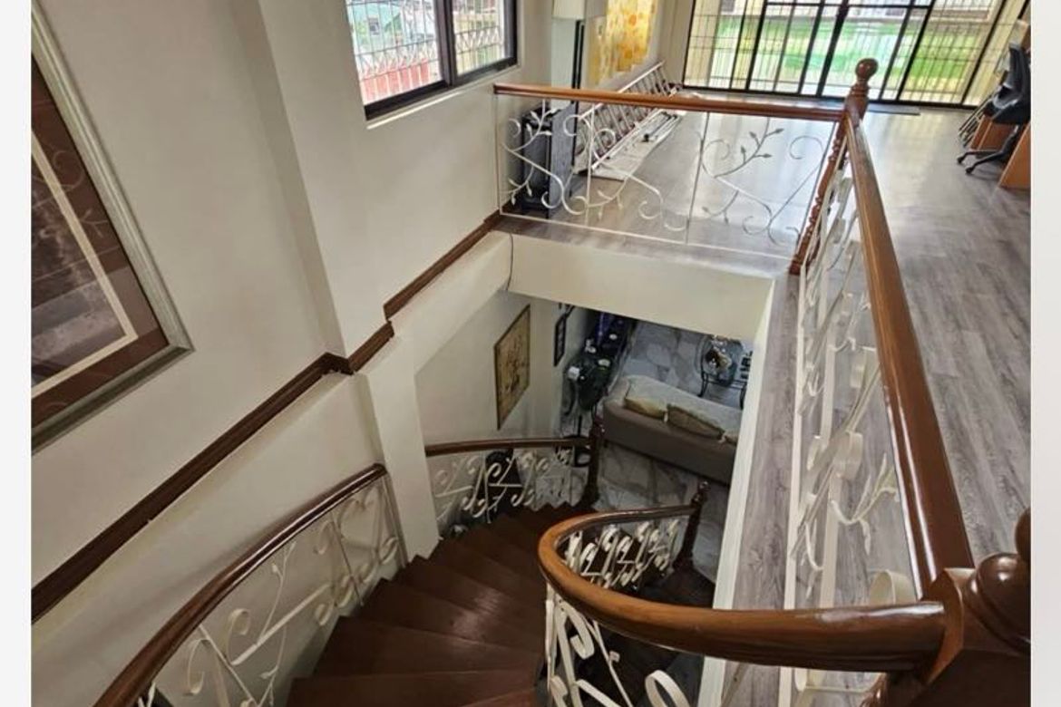 3 Bedroom House for Sale in Concepcion Dos, Marikina, Metro Manila – photo 2