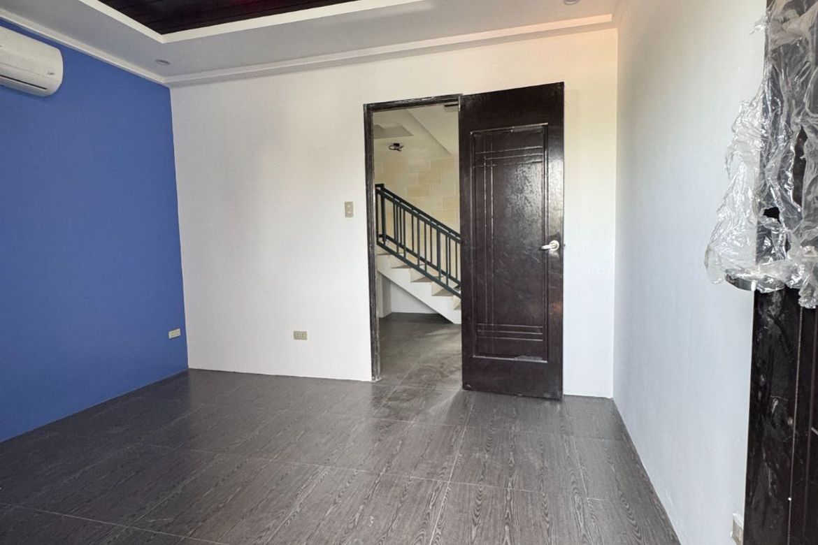 3 Bedroom House for Sale in Concepcion Uno, Marikina, Metro Manila – photo 3