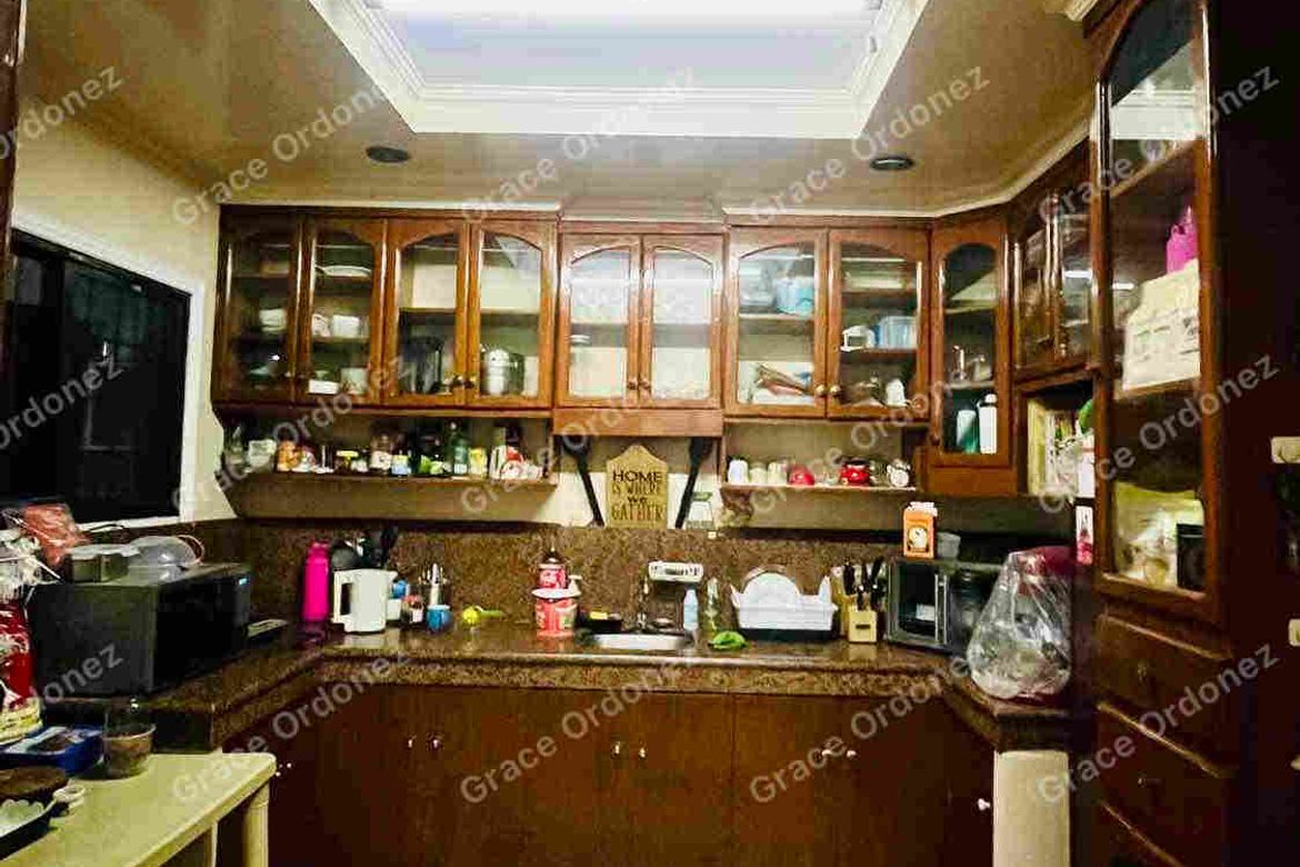 3 Bedroom House for Sale in Concepcion Uno, Marikina, Metro Manila – photo 3