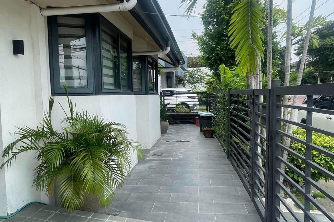 3 Bedroom House for Sale in Cupang, Muntinlupa, Metro Manila – photo 2