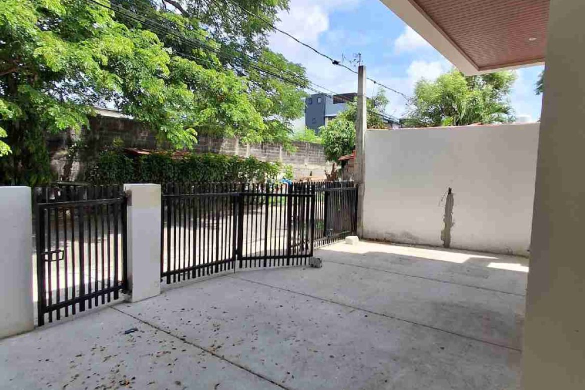3 Bedroom House for Sale in Cupang, Muntinlupa, Metro Manila – photo 3