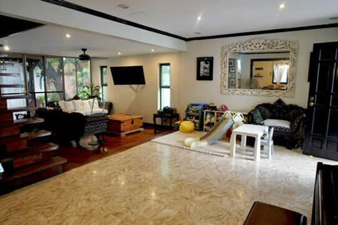 3 Bedroom House for Sale in Cupang, Muntinlupa, Metro Manila – photo 5