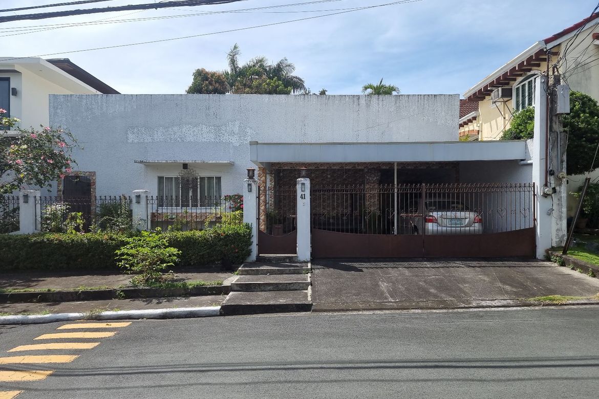 3 Bedroom House for Sale in Cupang, Muntinlupa, Metro Manila