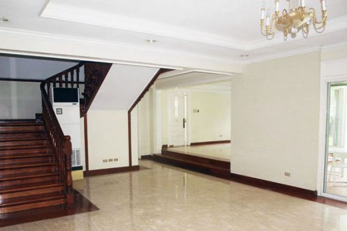 3 Bedroom House for Sale in Dasmariñas Village, Dasmariñas North, Makati, Metro Manila near MRT-3 Magallanes