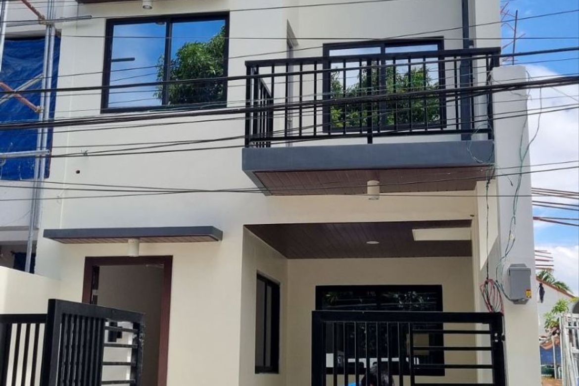 3 Bedroom House for Sale in Don Bosco, Parañaque, Metro Manila