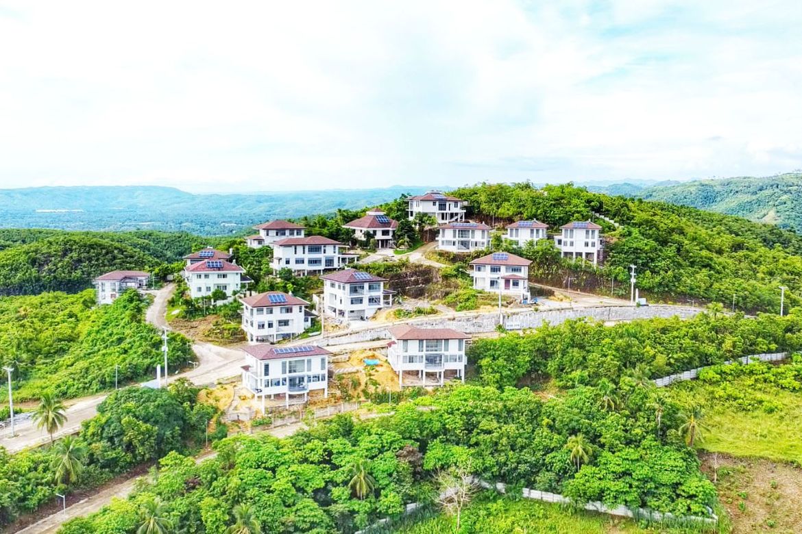 3 Bedroom House for Sale in Gaas, Balamban, Cebu