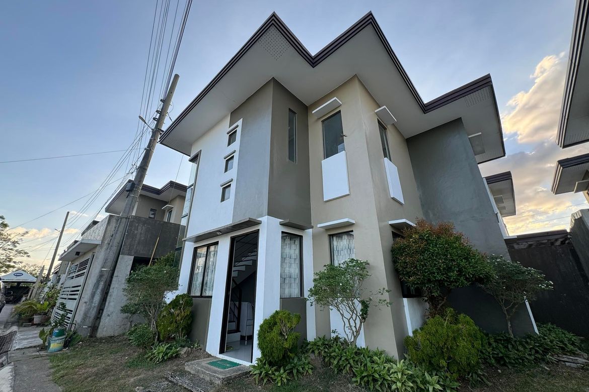 3 Bedroom House for Sale in Granada, Bacolod, Negros Occidental