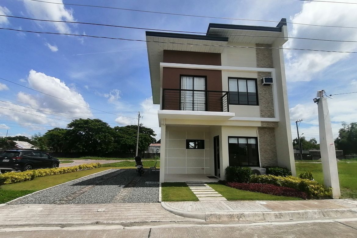 3 Bedroom House for Sale in Grand Tierra, Santo Domingo 2nd, Capas, Tarlac