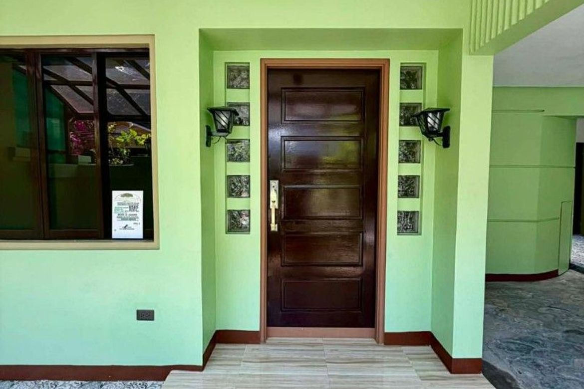 3 Bedroom House for Sale in Greenwoods Executive Village - Cainta, San Andres, Cainta, Rizal – photo 3
