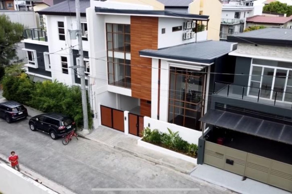 3 Bedroom House for Sale in Greenwoods Executive Village - Cainta, San Andres, Cainta, Rizal – photo 2