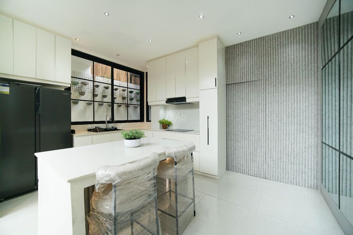 3 Bedroom House for Sale in Greenwoods Executive Village - Cainta, San Andres, Cainta, Rizal – photo 3