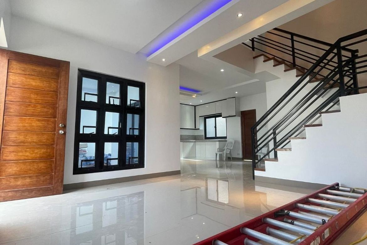 3 Bedroom House for Sale in Guitnang Bayan II, San Mateo, Rizal – photo 6